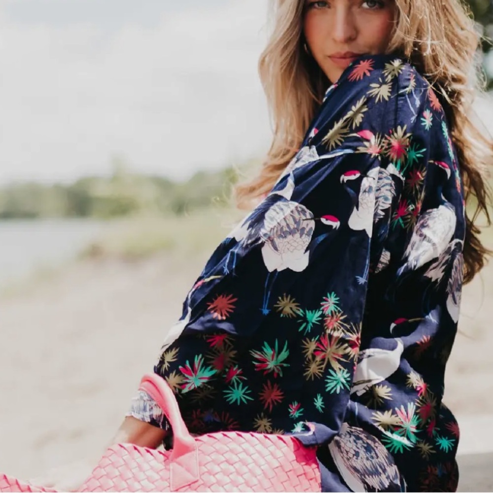 navy Kimono with Tie-Waist NWT
